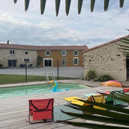 Gite La Vie En Couleur 14 Personnes Saint-Paul-en-Gâtine Exteriér fotografie